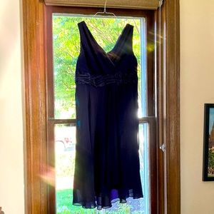 Navy Jones of New York tea length formal dress size 16w